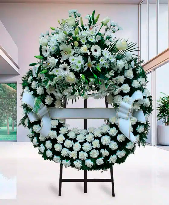Corona Funeraria de claveles blancos para Arrasate O Mondragón